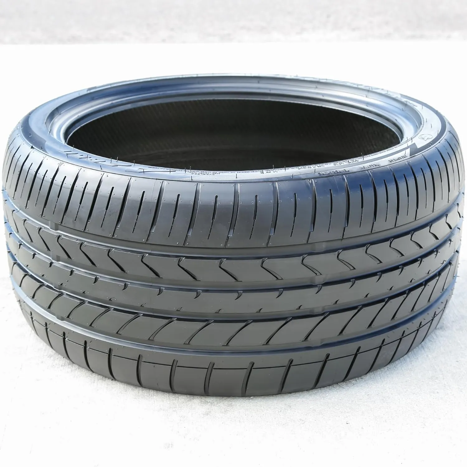 Atturo AZ850 Ultra-High Performance Summer Tire 315/30R20 104Y XL