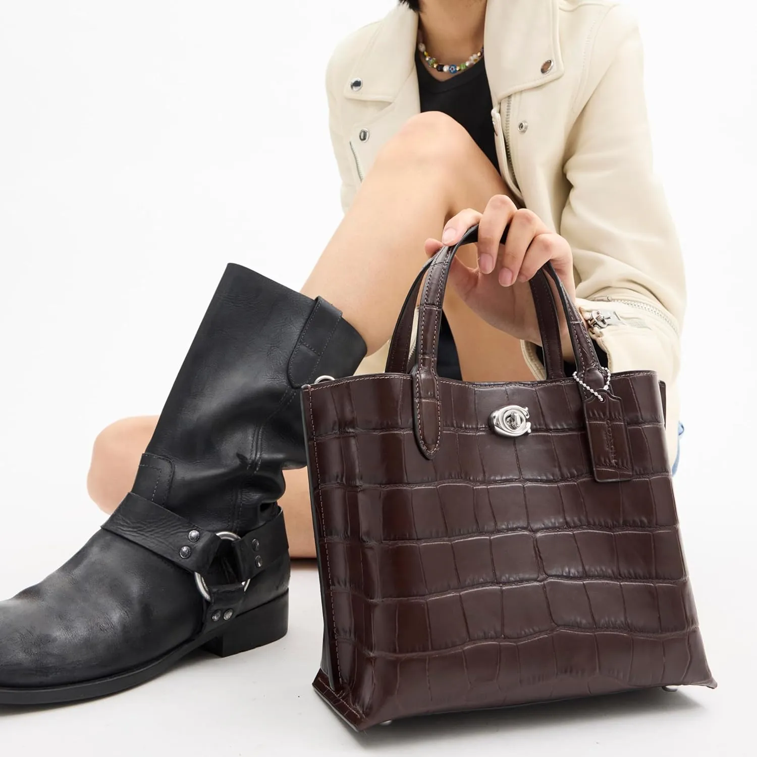 Coach Willow Tote 24