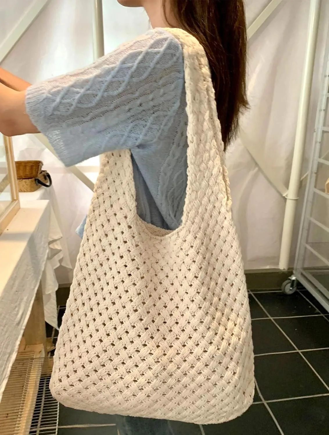 Crochet Tote Bag with Macrame Hat Clip for Travel Women Summer Beach Bag Aesthetic Knit Bag Cute Shoulder Bags