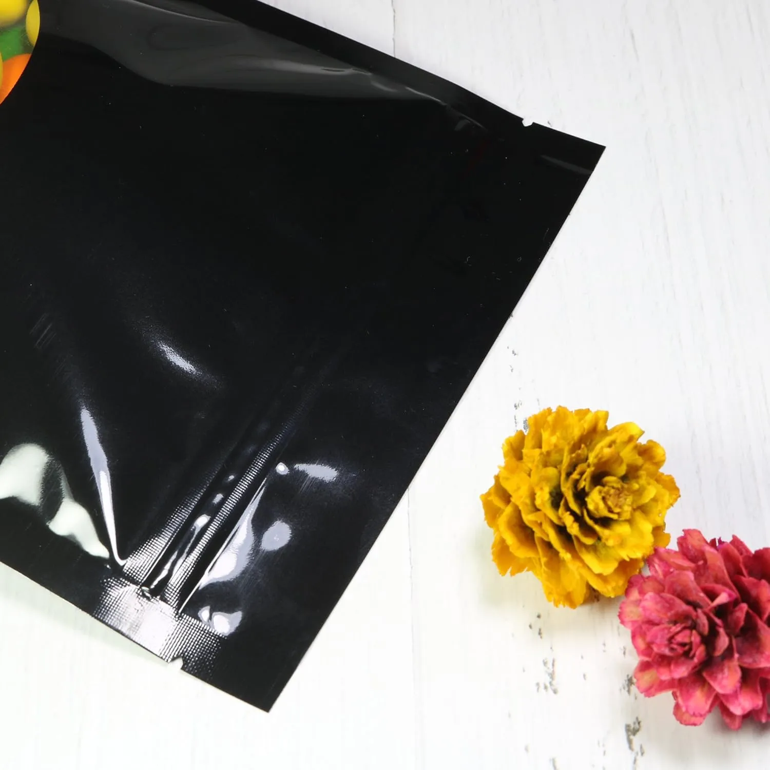 Double-Sided Matte/Glossy Color with Clear Round Window Stand-Up Pouch (100 Bags/Pack) (4.7" x 7.1", Glossy Black)