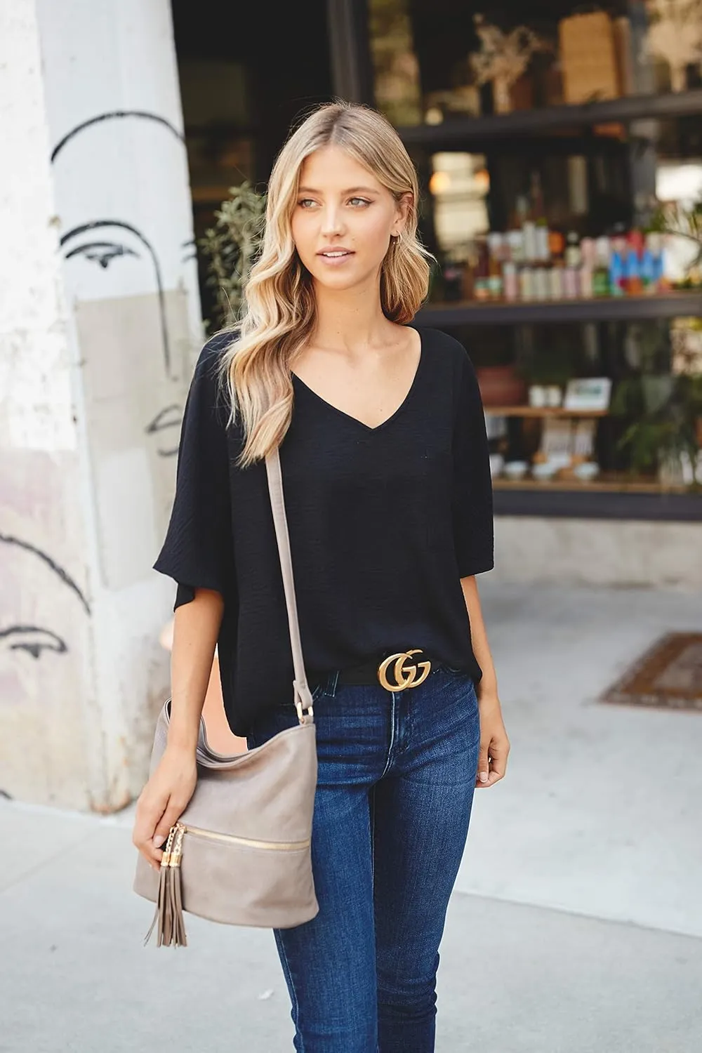FashionPuzzle Lightweight Tassel Zipper Bucket Crossbody Bag