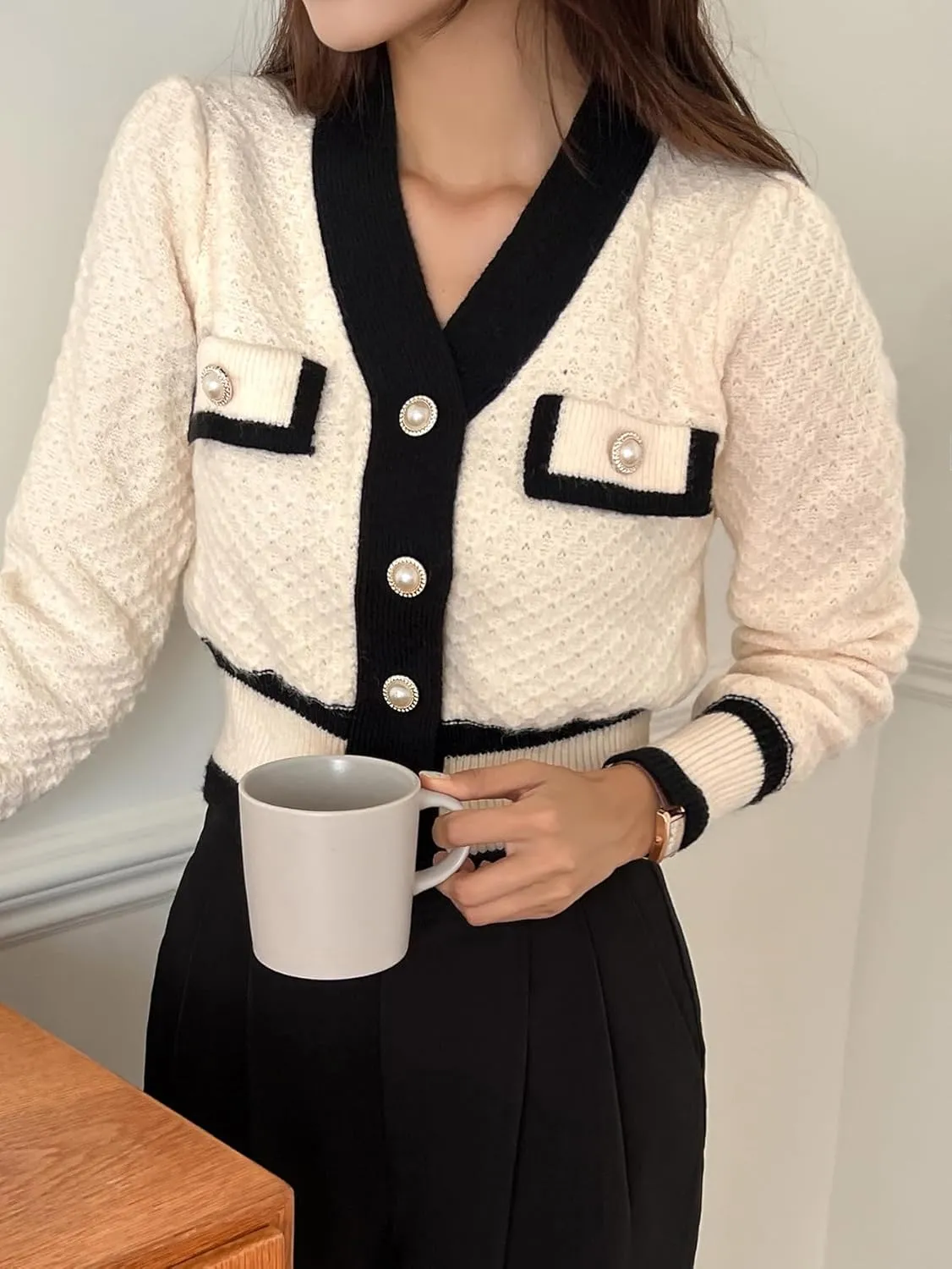 Floerns Women's Contrast Trim Long Sleeve Button Front V Neck Cardigan