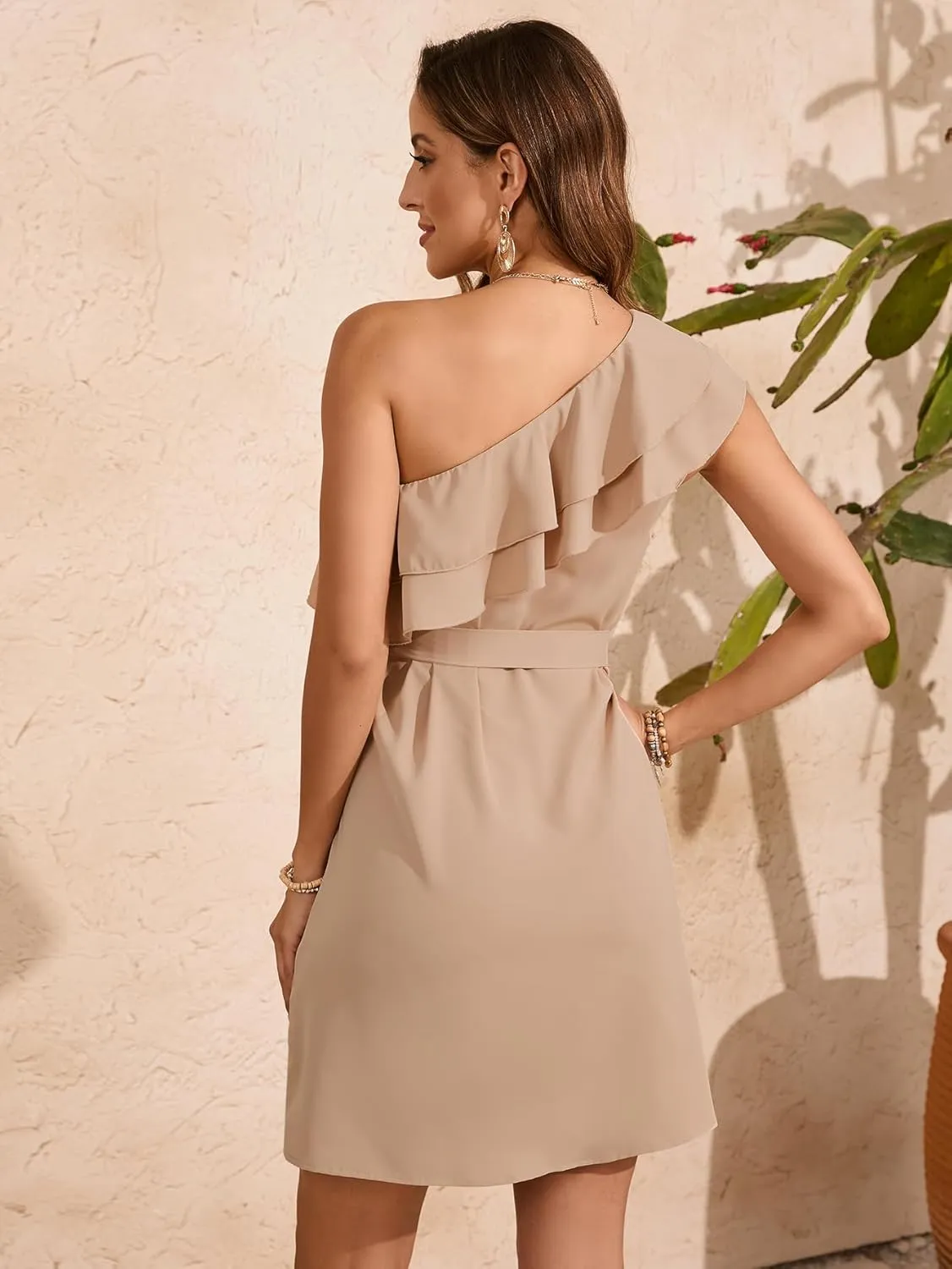 Floerns Women's One Shoulder Tiered Layered Sleeveless Ruffle Trim Tunic Dress