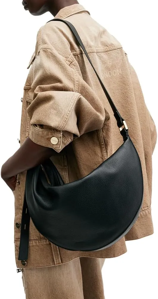 Half Moon Shoulder