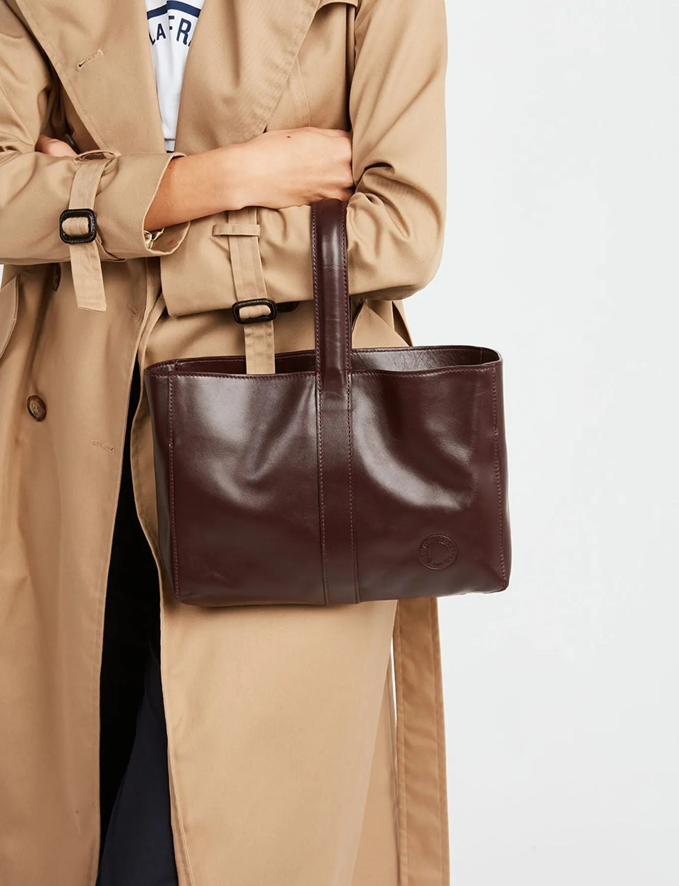 Léonore small leather shopping bag burgundy