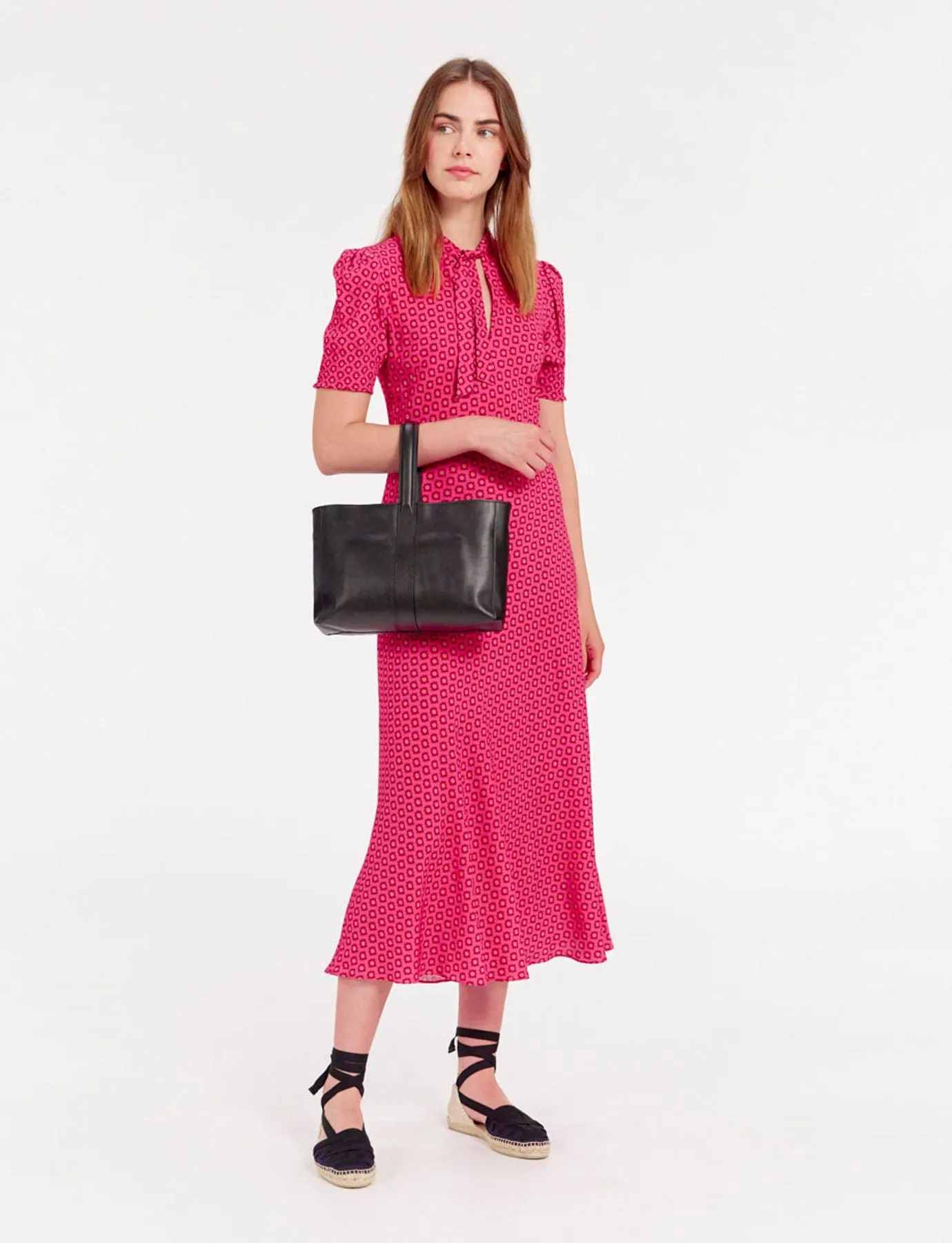 Léonore small leather tote bag, black