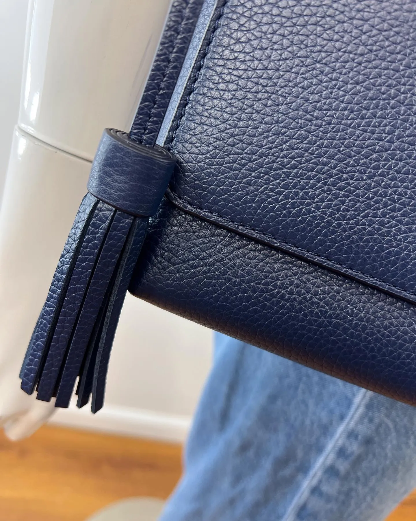 TORY BURCH THEA LEATHER CROSSBODY BAG