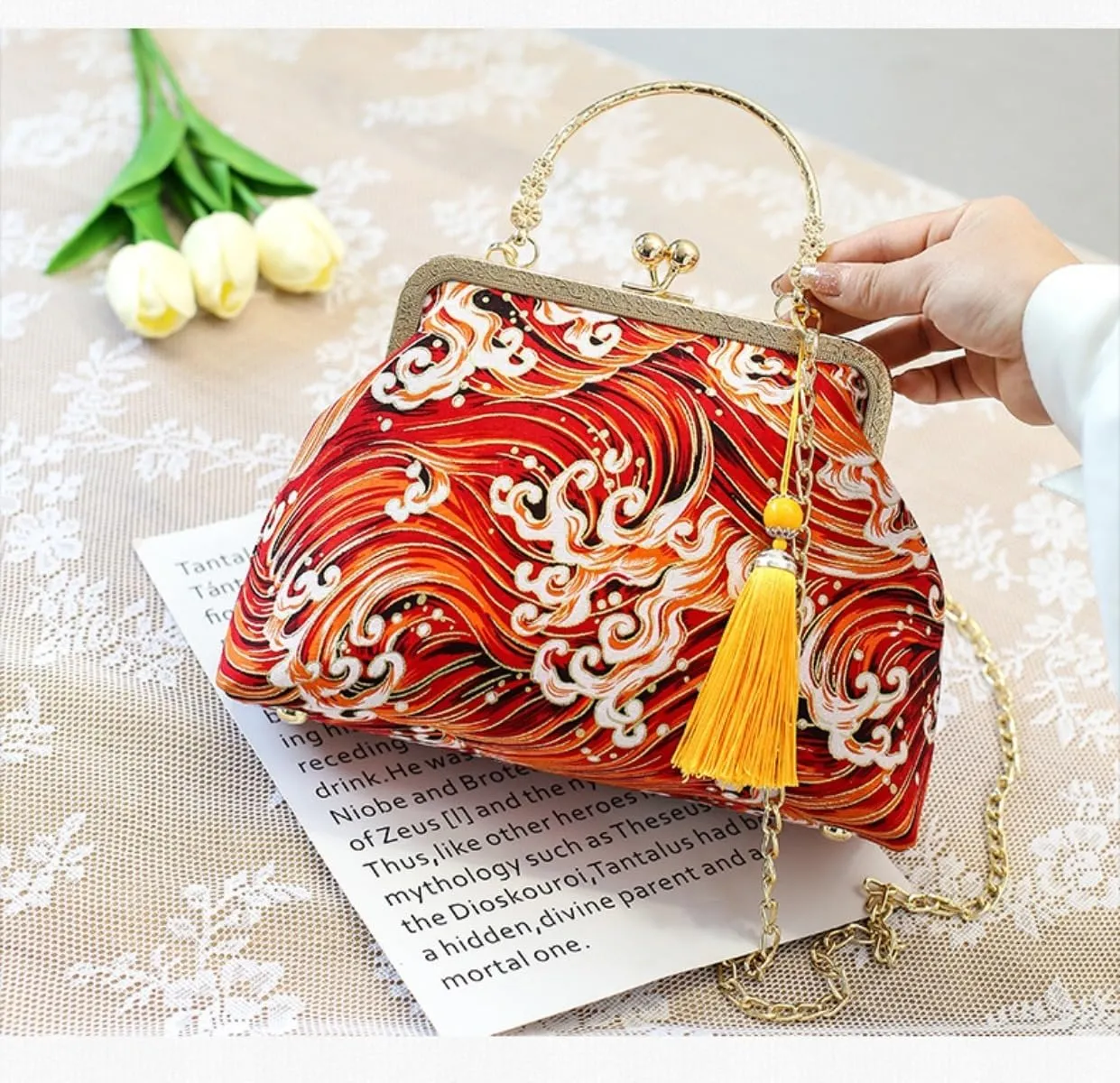 Vintage Evening Chain Handbag with Embroidered for Women Chinese Purse Crossbody Evening clutch bag