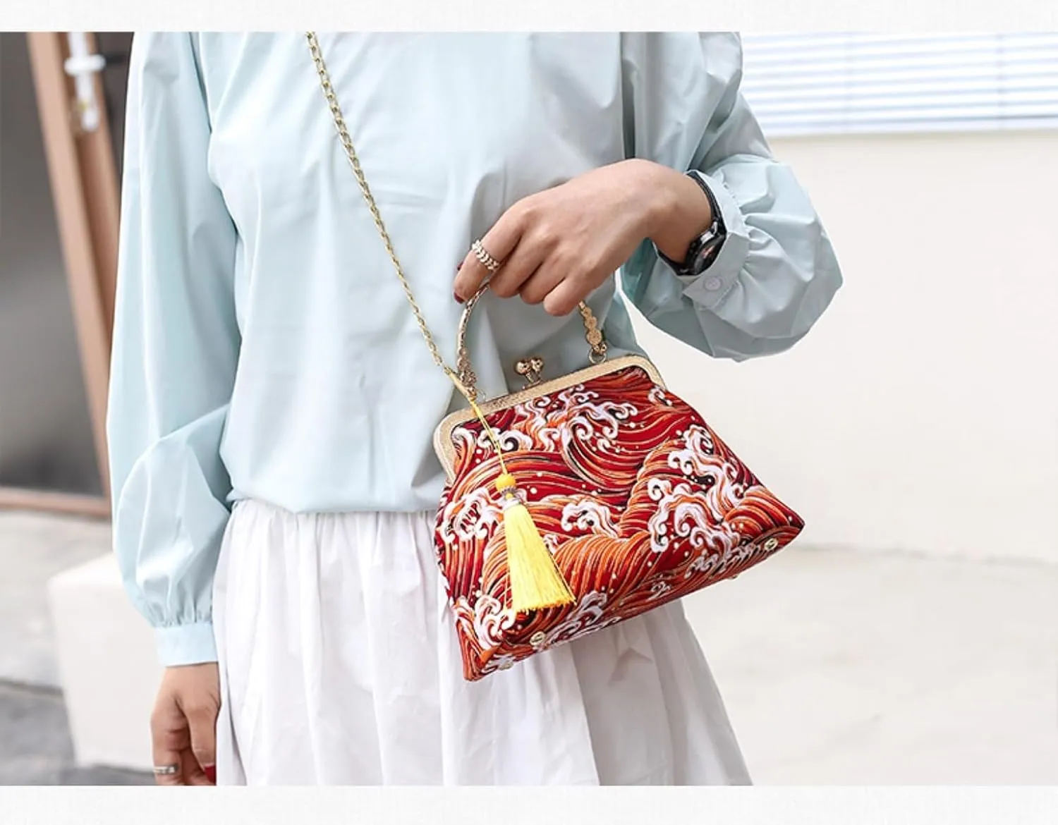 Vintage Evening Chain Handbag with Embroidered for Women Chinese Purse Crossbody Evening clutch bag