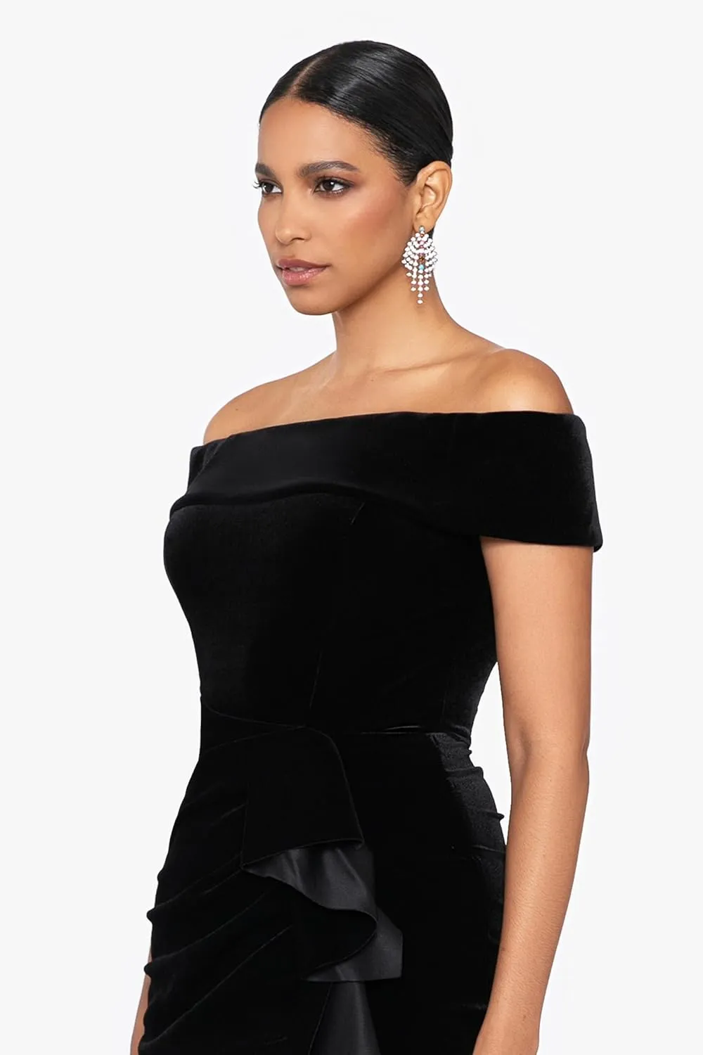 Xscape Women's Off-The-Shoulder Short Ruffle Velvet
